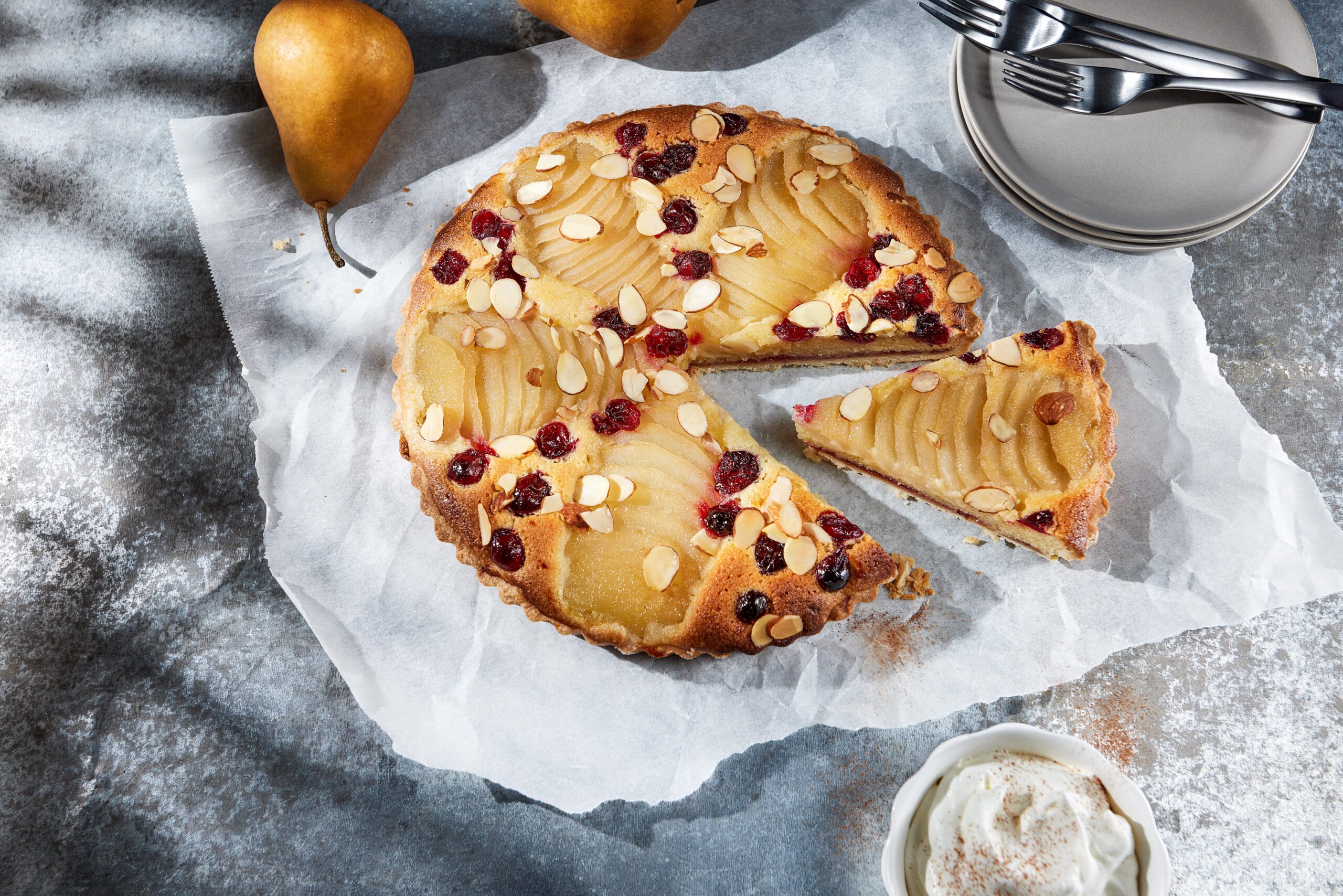 定位图像“Pear and Cranberry Frangipanetart